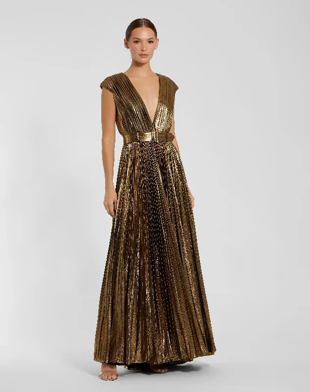 Maxi dresses with beaded embellishments for a fancy and luxurious eventPleated Metallic Jersey Gown With Belt
