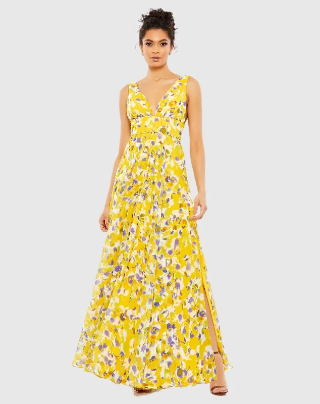 Maxi dresses with a wrap - around style for a customizable fitFloral Plunge V-Neck Gown Maxi dresses with a wrap - around style for a customizable fitFloral Plunge V-Neck Gown