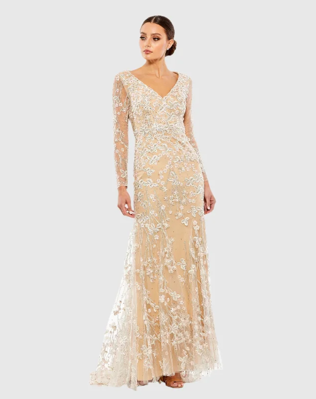 Maxi dresses with a keyhole back for a sexy detailEmbroidered V Neck Long Sleeve Trumpet Gown Maxi dresses with a keyhole back for a sexy detailEmbroidered V Neck Long Sleeve Trumpet Gown