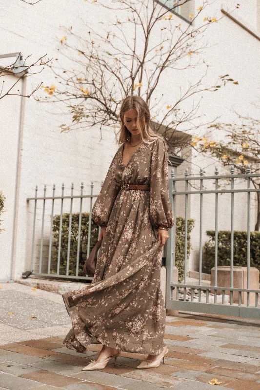 Maxi dresses with off - the - shoulder styles for a romantic and breezy lookAnisa Maxi Dress - Olive Floral