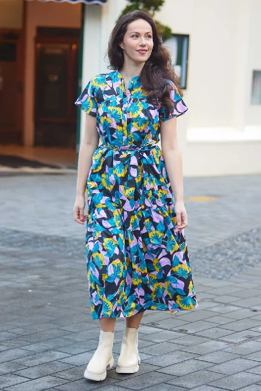 Ruffled maxi dresses with a tiered skirt for added volumeBianca Maxi Shirt Dress Print Ruffled maxi dresses with a tiered skirt for added volumeBianca Maxi Shirt Dress Print
