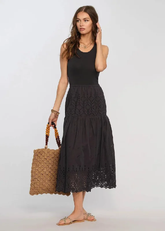 Maxi dresses with an empire waist for a flattering fit on all body typesHeartloom Aribella Dress- Black ***FINAL SALE***