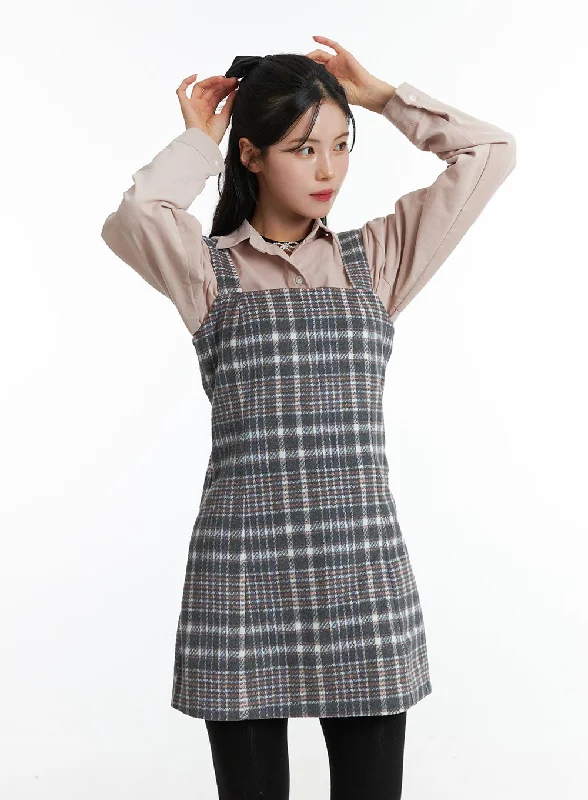 Mini dresses with cut - out details for a trendy lookSquare Neck Check Mini Dress ON327