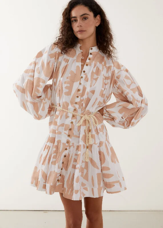 Mini dresses with side slits for a sexy appealTulip Mini | Willow Print