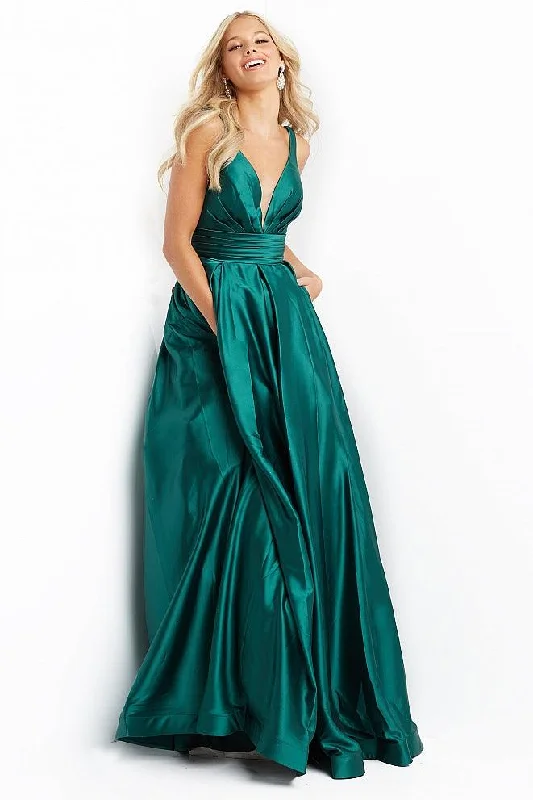Maxi dresses with a cinched waist for a defined silhouette Maxi dresses with a cinched waist for a defined silhouette Jovani 08419 Emerald 4 Sale