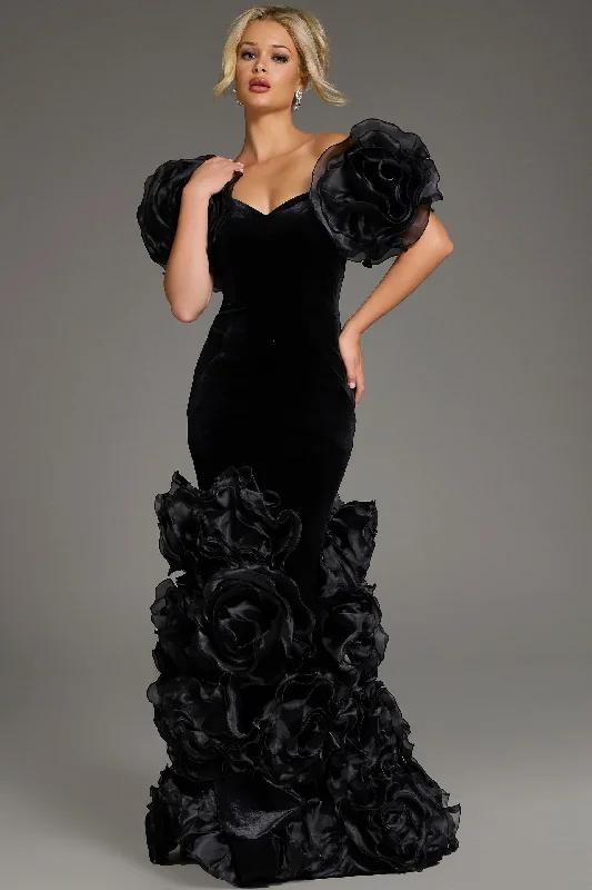 Prom dresses with side - slit pockets and solid - color fabrics for a practical and stylish formal lookJovani 4084 Prom dresses with side - slit pockets and solid - color fabrics for a practical and stylish formal lookJovani 4084