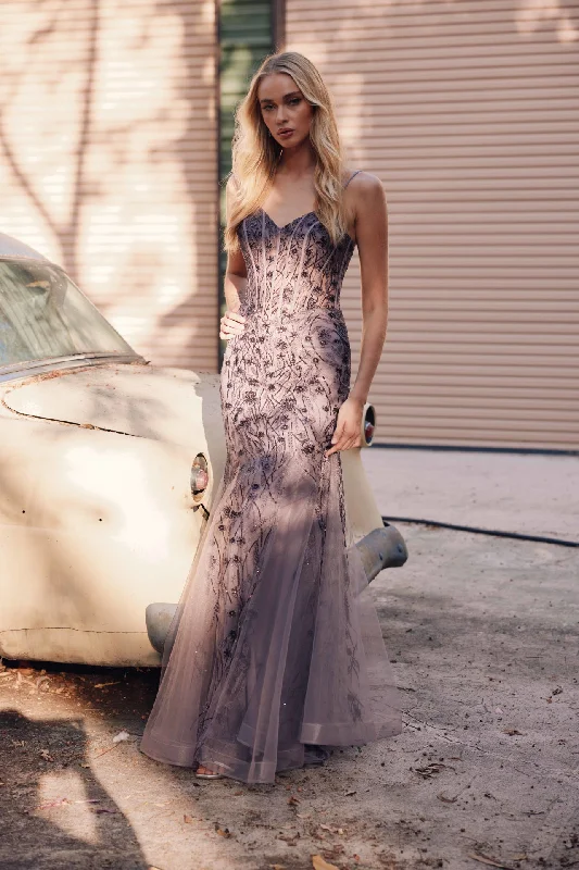 Maxi dresses with a V - neckline for a flattering and elongating shape Maxi dresses with a V - neckline for a flattering and elongating shape Juliet JT2441S Mermaid Formal Evening Long Prom Dress