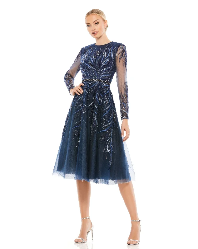 Maxi dresses with a pleated skirt for a timeless and elegant appearance Maxi dresses with a pleated skirt for a timeless and elegant appearance Mac Duggal 11136 Long Sleeve Beaded Cocktail Tea Length Dress
