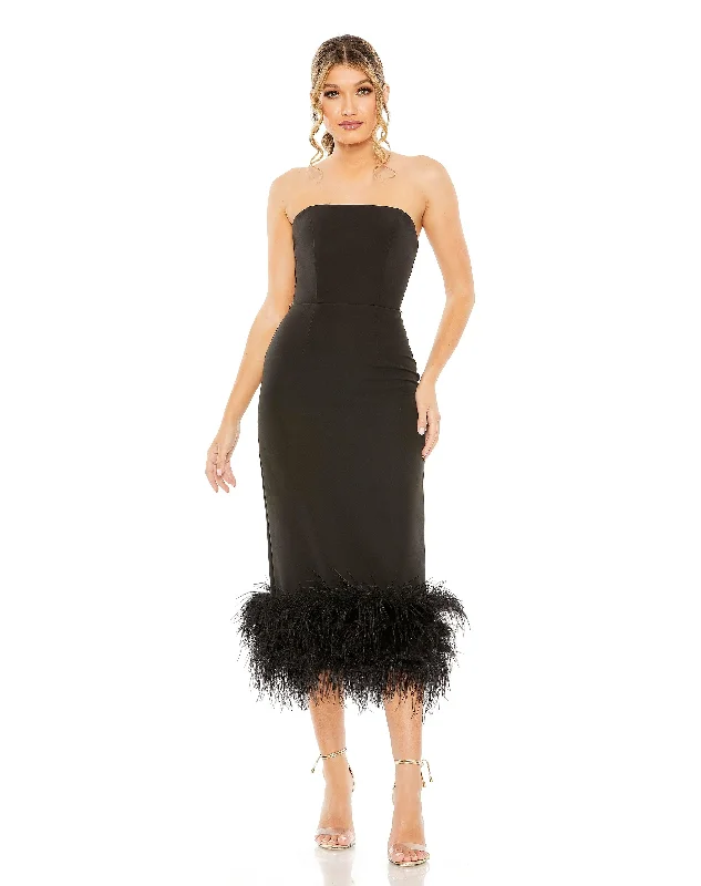 Mini cocktail dresses with a tiered ruffled skirt and a scoop neckMac Duggal 11629 Homecoming Strapless Cocktail Dress