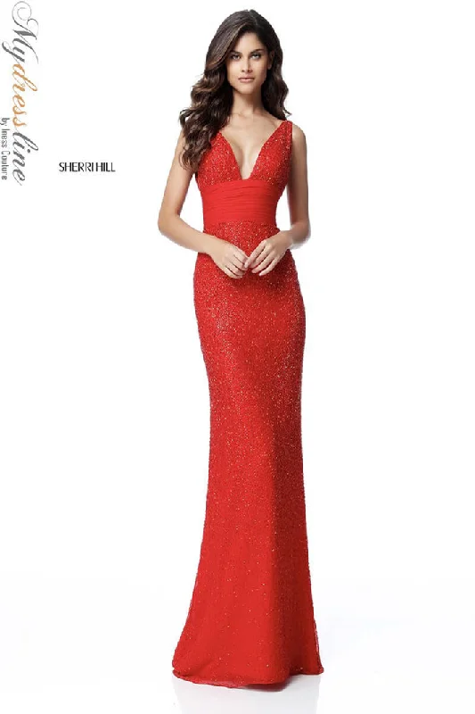 Formal dresses with halter necks and lace - up backs for a stylish promSherri Hill 51641