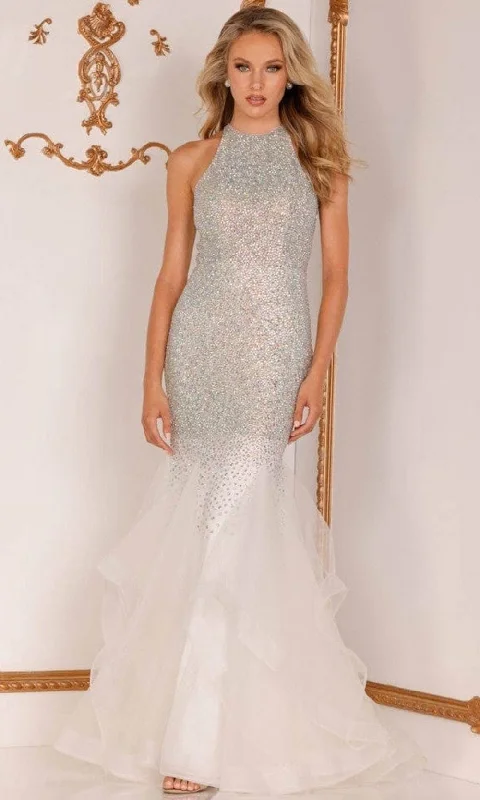 Mermaid - cut formal dresses in satin for a glamorous prom nightTerani Couture - 2215GL0111 Beaded Halter Mermaid Gown