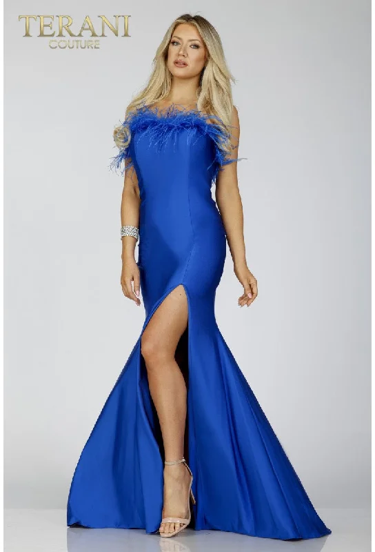 Maxi dresses with an asymmetric hem for a fashion - forward and eye - catching design Maxi dresses with an asymmetric hem for a fashion - forward and eye - catching design Terani Couture 231P0067 Long Formal Prom Feather Mermaid Dress