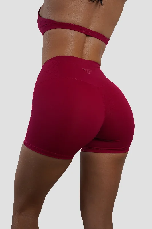 Cargo Women Shorts with Multiple Pockets for FunctionalityDefine Shorts - Cranberry