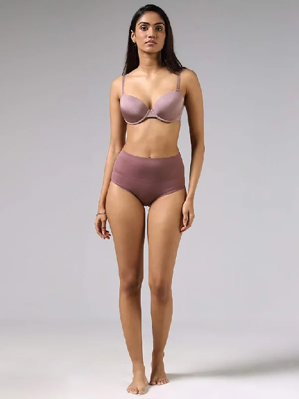 Ruffled Hem Women Shorts to Add a Feminine TouchWunderlove Taupe Invisible Full Brief Ruffled Hem Women Shorts to Add a Feminine TouchWunderlove Taupe Invisible Full Brief