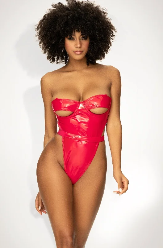 Compression Bodysuits for Post - Workout RecoveryVinyl Bodysuit with Underboob Design