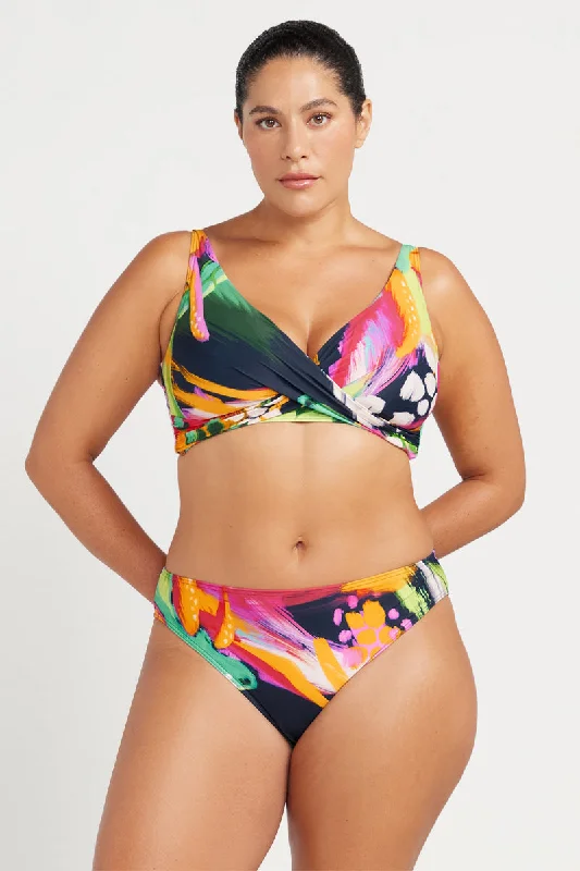 Long - line bikini top for added support and a fashionable lookChelona Delacroix Basic Swim Pant Long - line bikini top for added support and a fashionable lookChelona Delacroix Basic Swim Pant