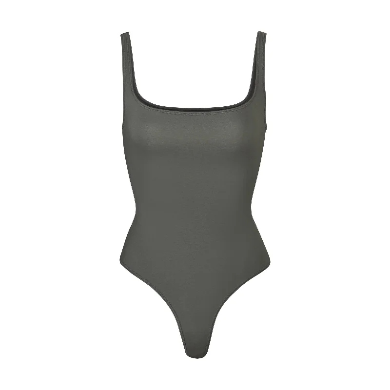 Convertible Straps Bodysuits for Multiple Styling OptionsBODY BASICS SQUARE NECK BODYSUIT | DEEP SEA
