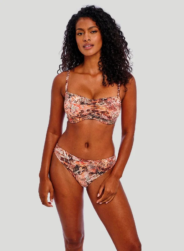 Ruched bikini with fabric gathers for a slimming effectFreya Swimwear: Desert Cat Bikini Brief Sunset Ruched bikini with fabric gathers for a slimming effectFreya Swimwear: Desert Cat Bikini Brief Sunset
