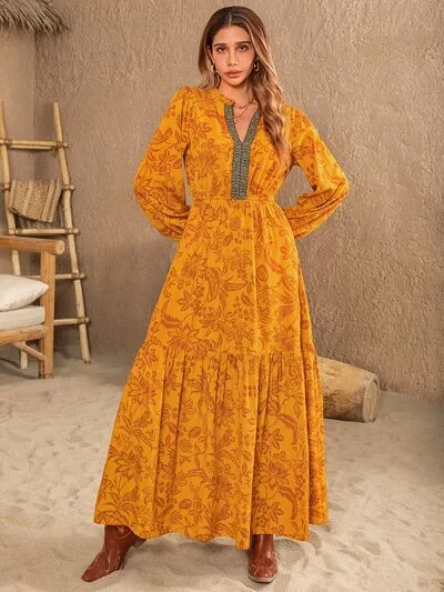Seamless Bodysuits for a Smooth Underwear LookPrinted Notched Balloon Sleeve Dress