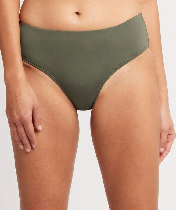 High - waisted bikini for a retro and tummy - flattering lookSea Level Bella Mid Bikini Brief - Khaki